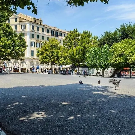 Island Suite, Old Town Apartament *