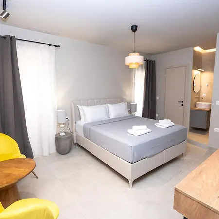 Island Suite, Old Town