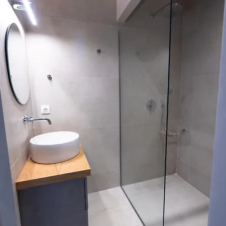 Island Suite, Old Town *